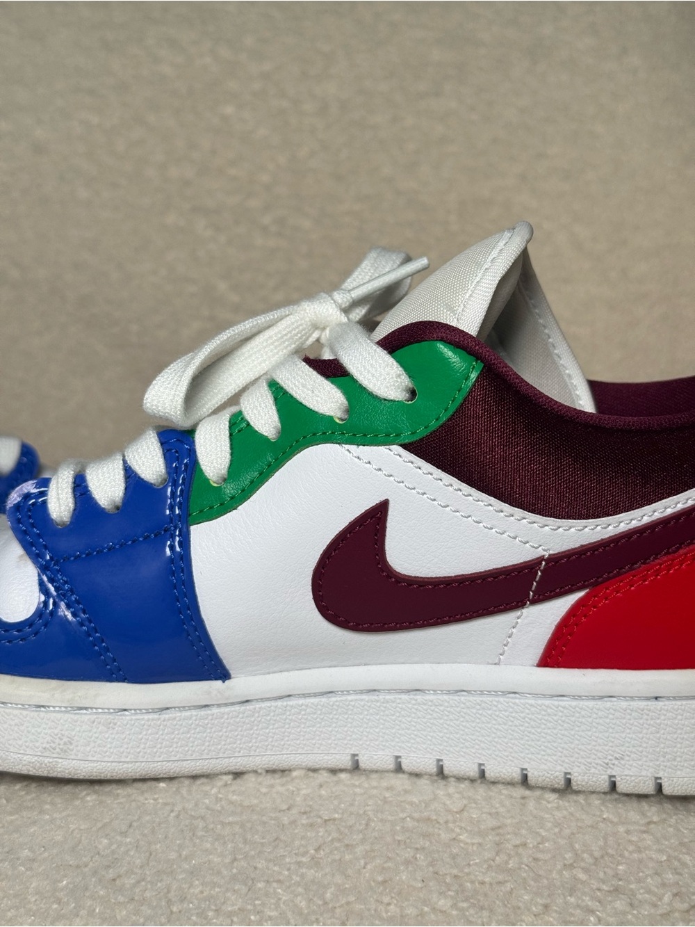 Jordan 1 Low Multi-Color - Picture 2 of 5
